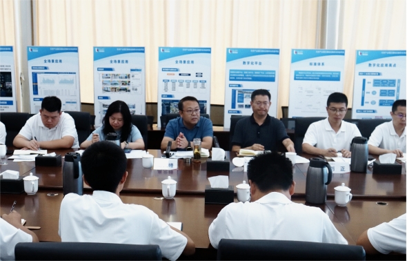 城發(fā)城市更新公司召開“以實干作答，用實績交卷，靠奮斗出彩”全員擂臺賽暨2022年度及2023年年中述職評議會.png